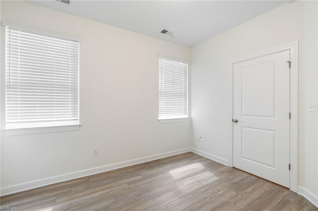 3867 B Strawberry Plains Rd Property Photo 13