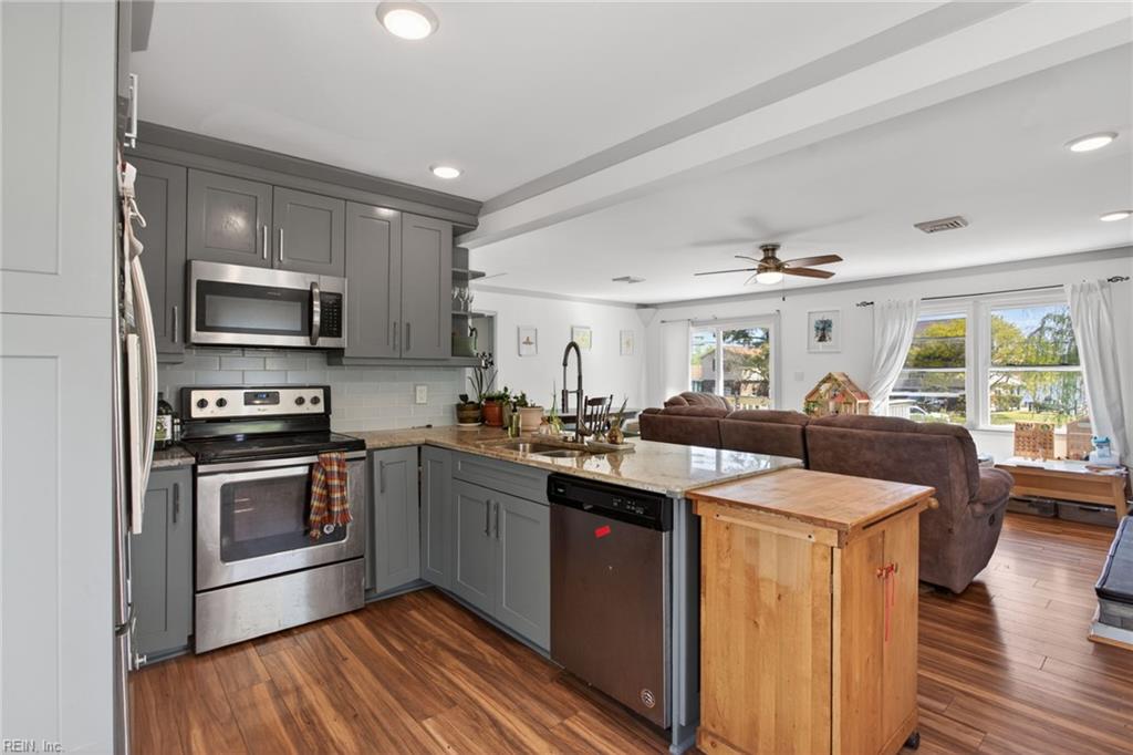 1309 Dandy Loop Rd Property Photo 7