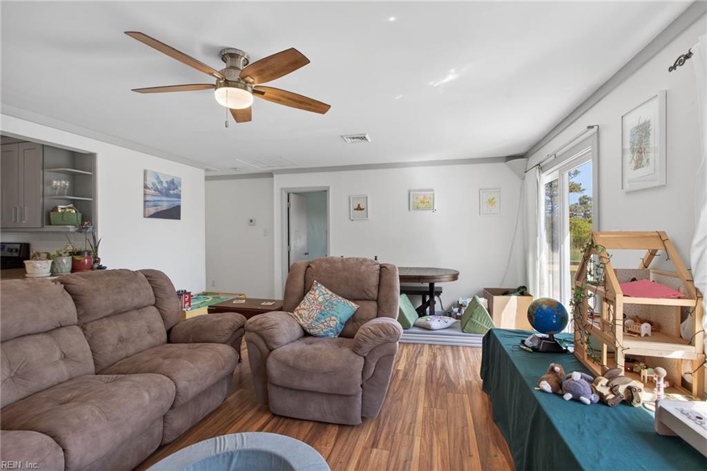 1309 Dandy Loop Rd Property Photo 10
