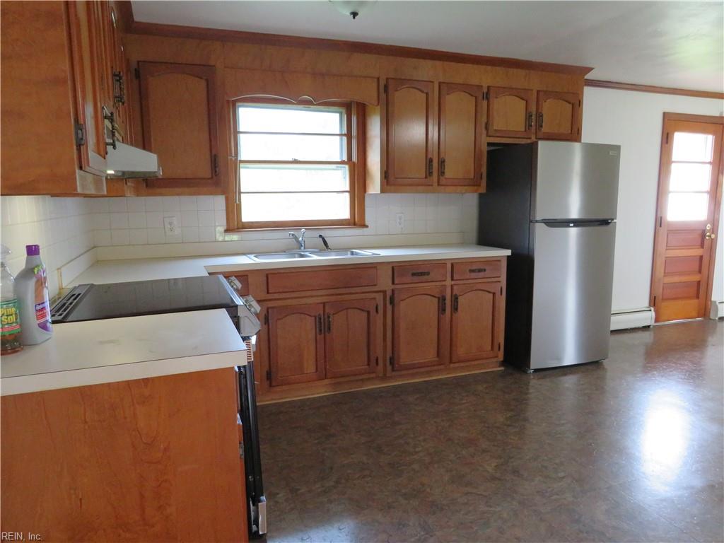 517 Great Bridge Blvd Property Photo 2