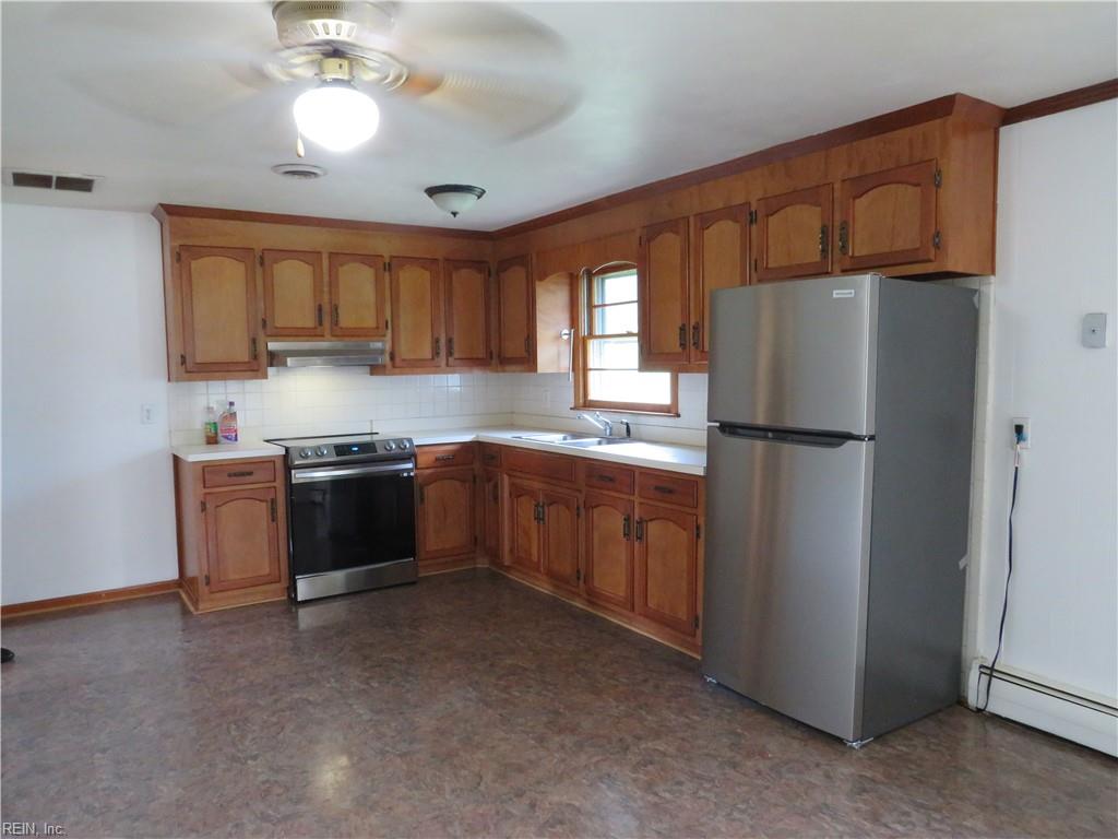 517 Great Bridge Blvd Property Photo 3