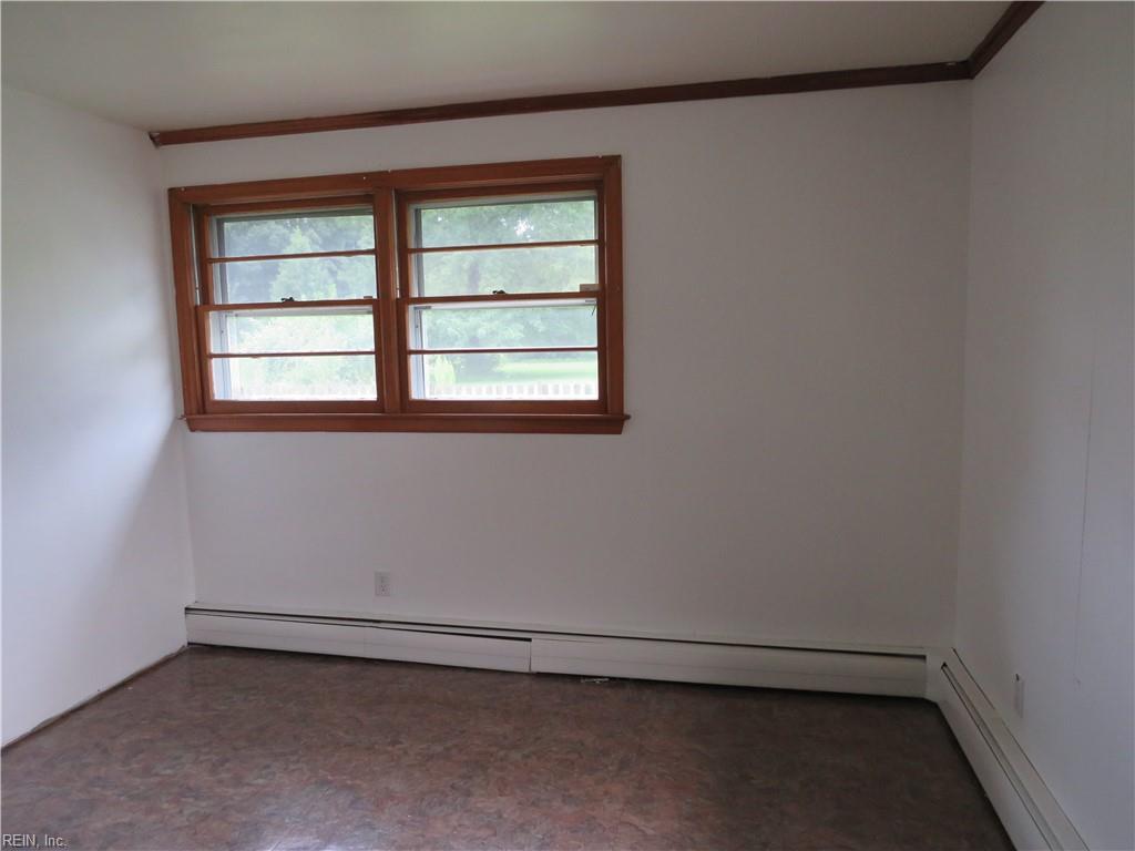 517 Great Bridge Blvd Property Photo 5