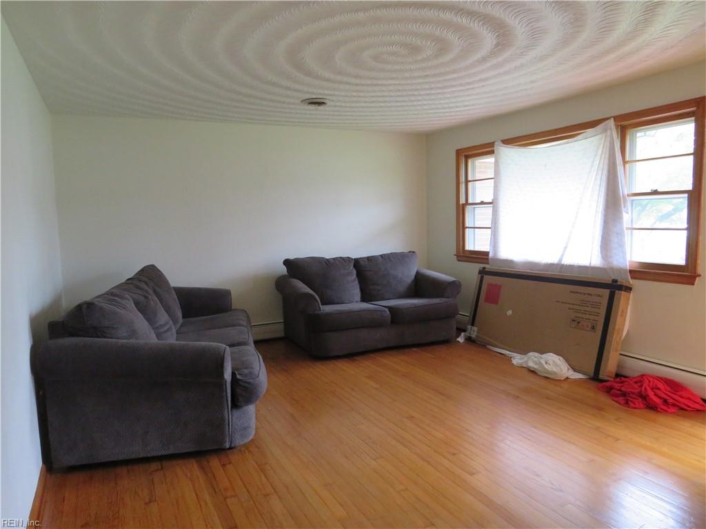 517 Great Bridge Blvd Property Photo 6