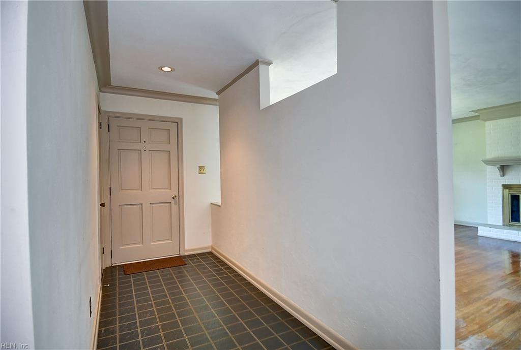 1820 Ashley Dr Property Photo 6