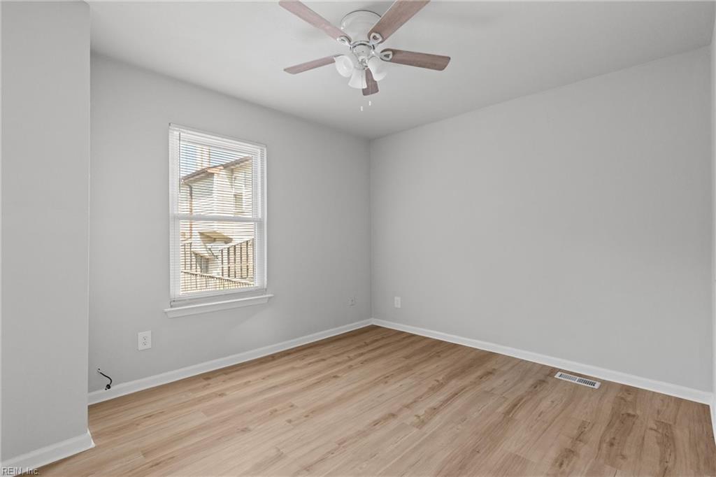 225 A View Ave Property Photo 15
