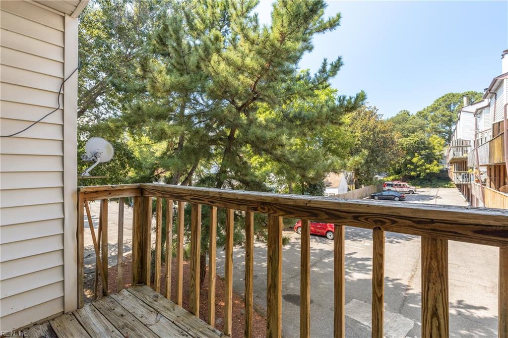 225 A View Ave Property Photo 19