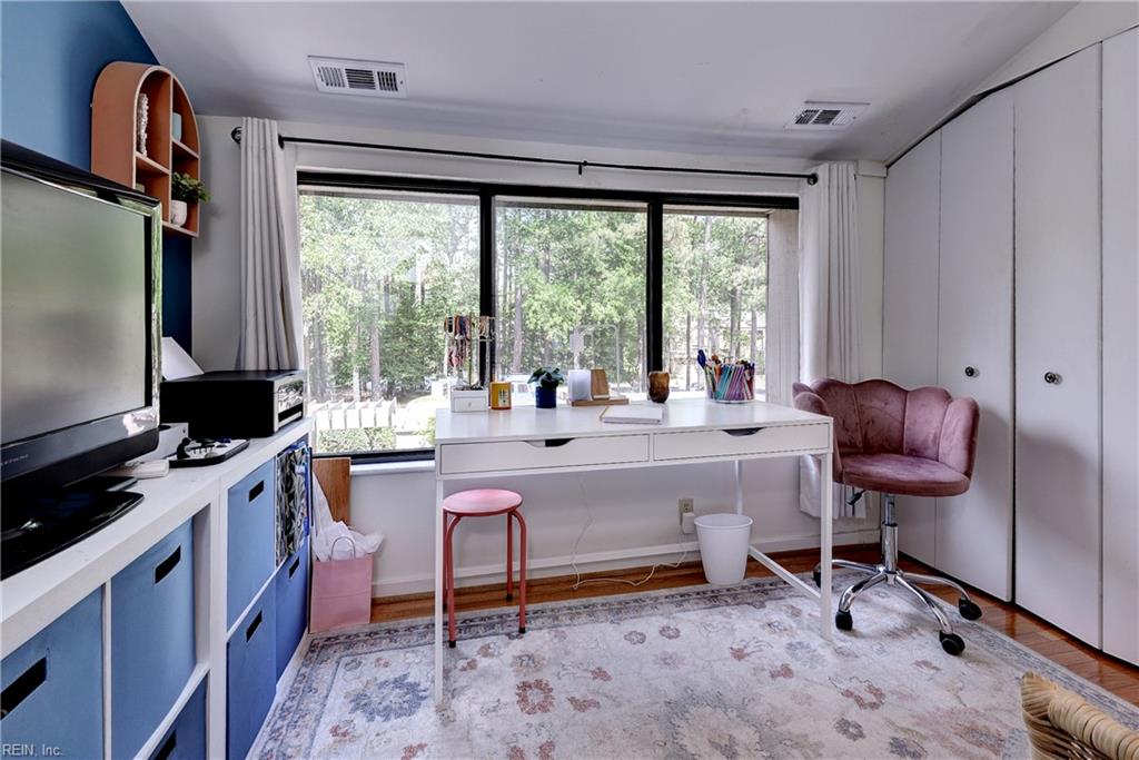 102 Harrops Gln Property Photo 32