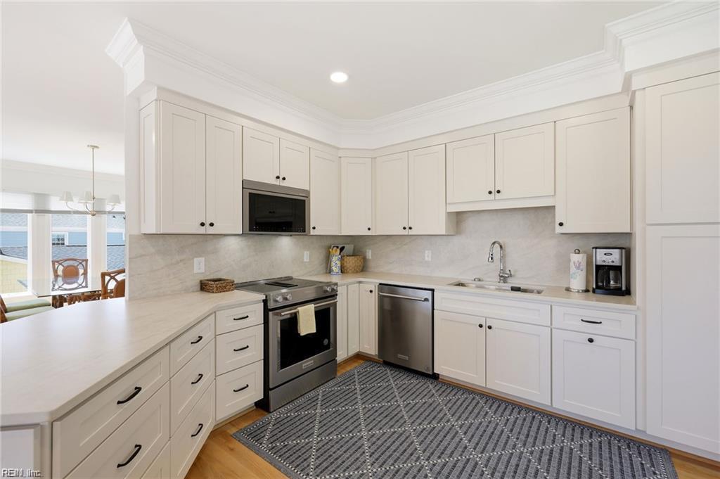 109 71st St Property Photo 12