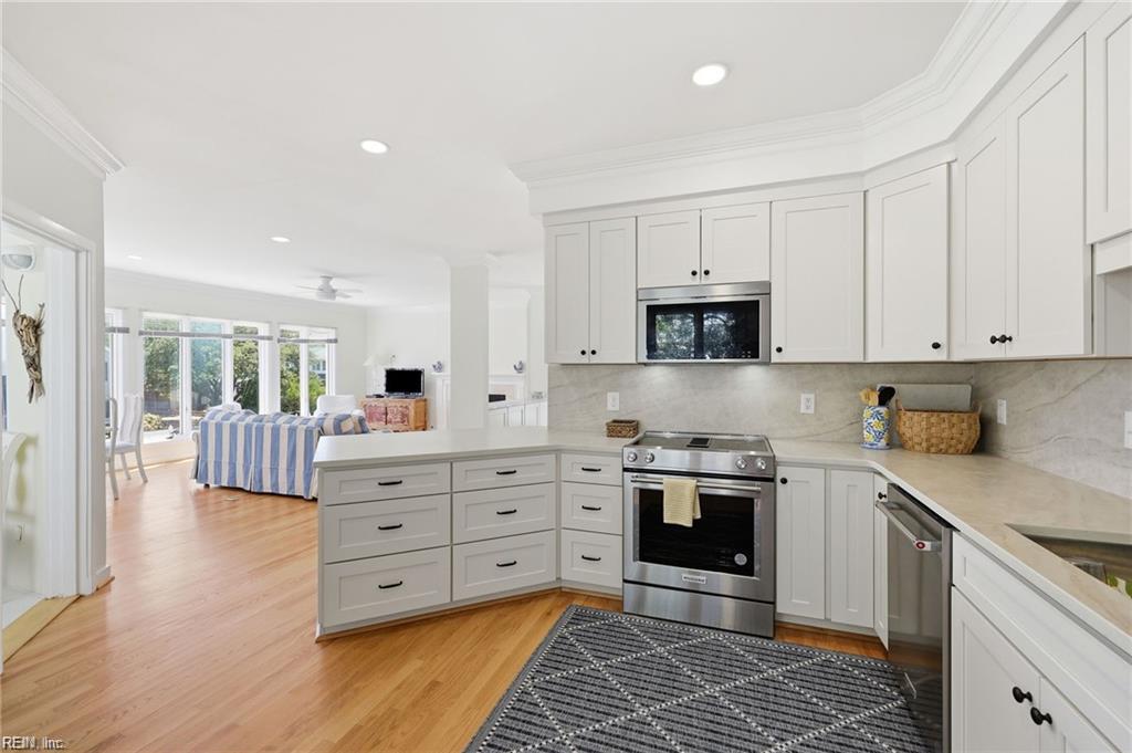 109 71st St Property Photo 13