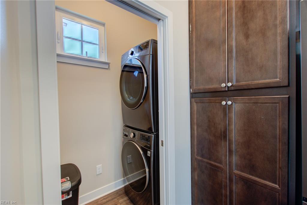 609 Fishers Ct Property Photo 8