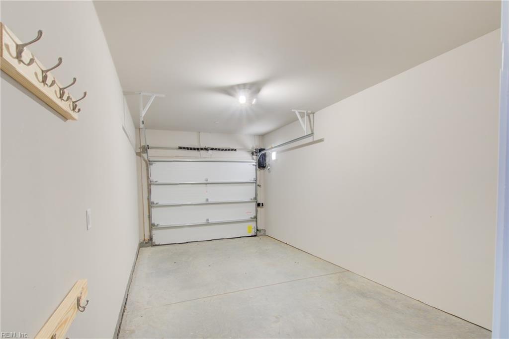 609 Fishers Ct Property Photo 16