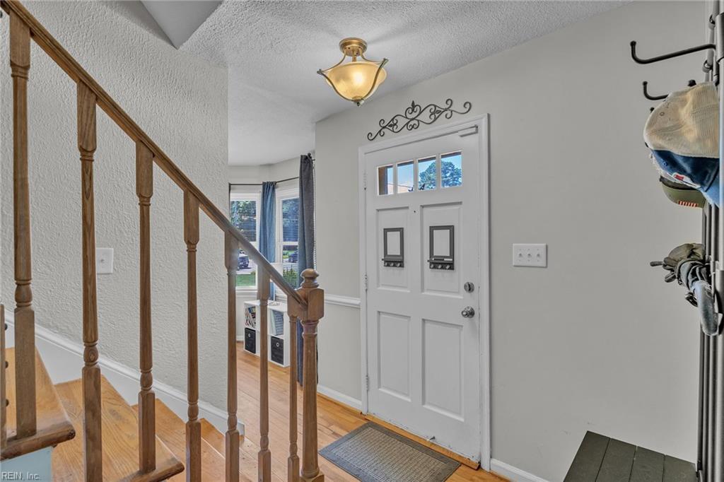 4 Hansom Dr Property Photo 9