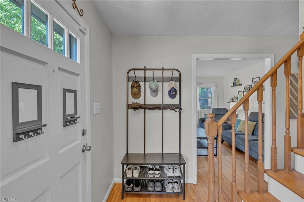 4 Hansom Dr Property Photo 22