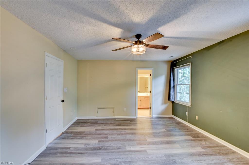 922 Willow Pt Property Photo 19