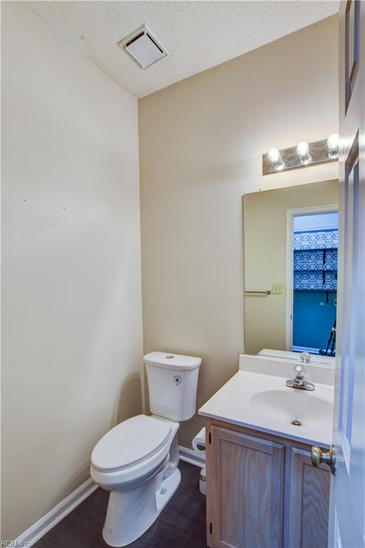 922 Willow Pt Property Photo 32