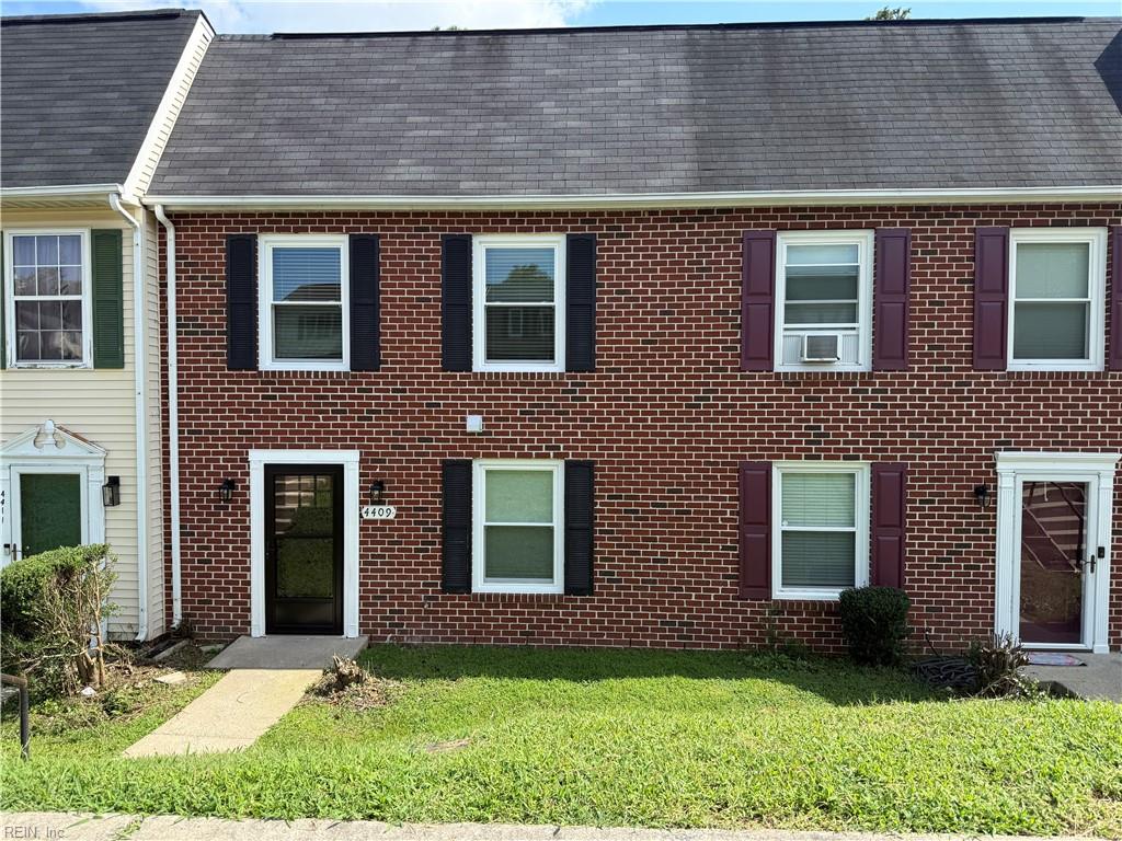 4409 Foxden Dr Property Photo 1