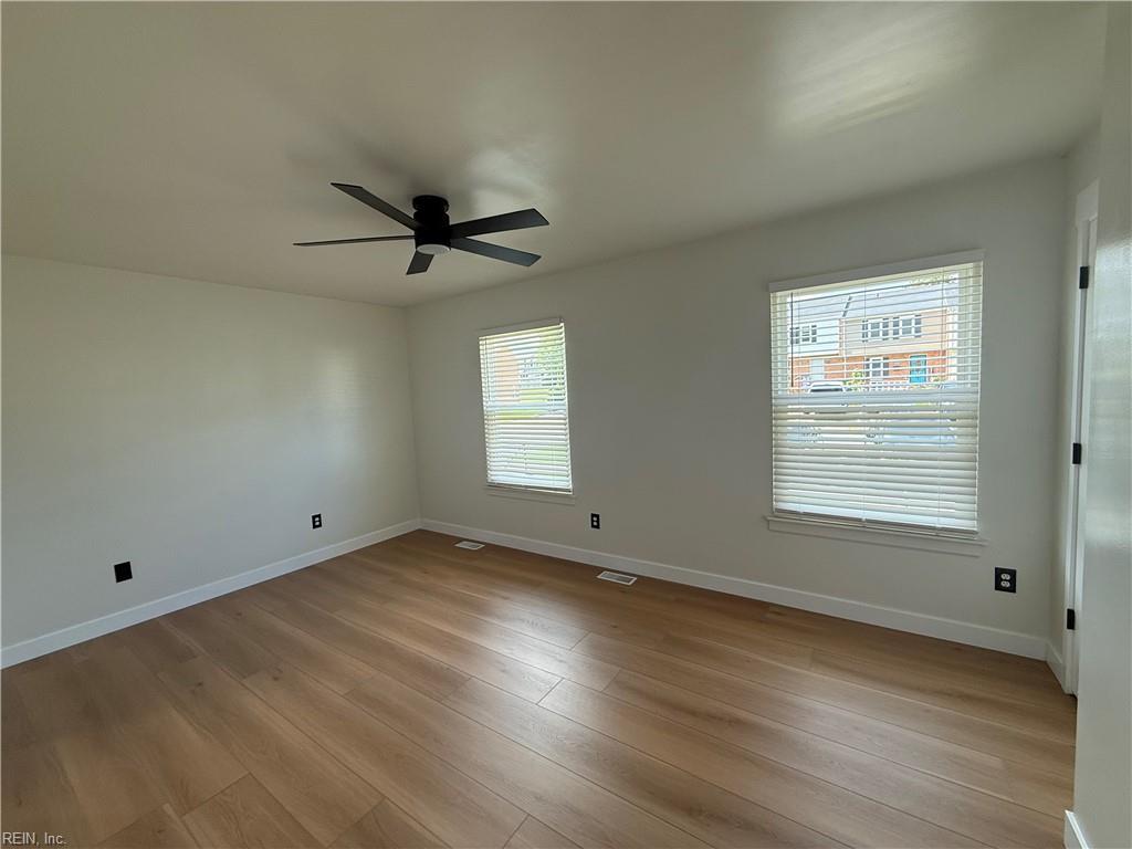 4409 Foxden Dr Property Photo 20