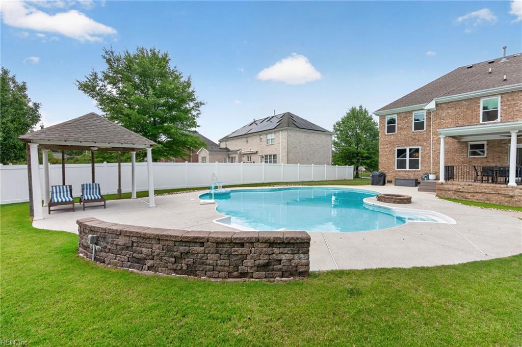 2293 Valle Rio Way Property Photo 4