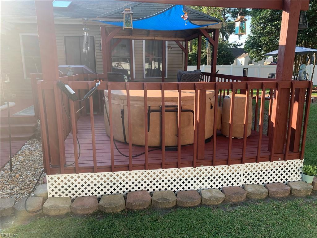 1657 Macgregory St Property Photo 4