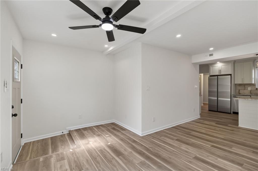 59 Bainbridge Ave Property Photo 8