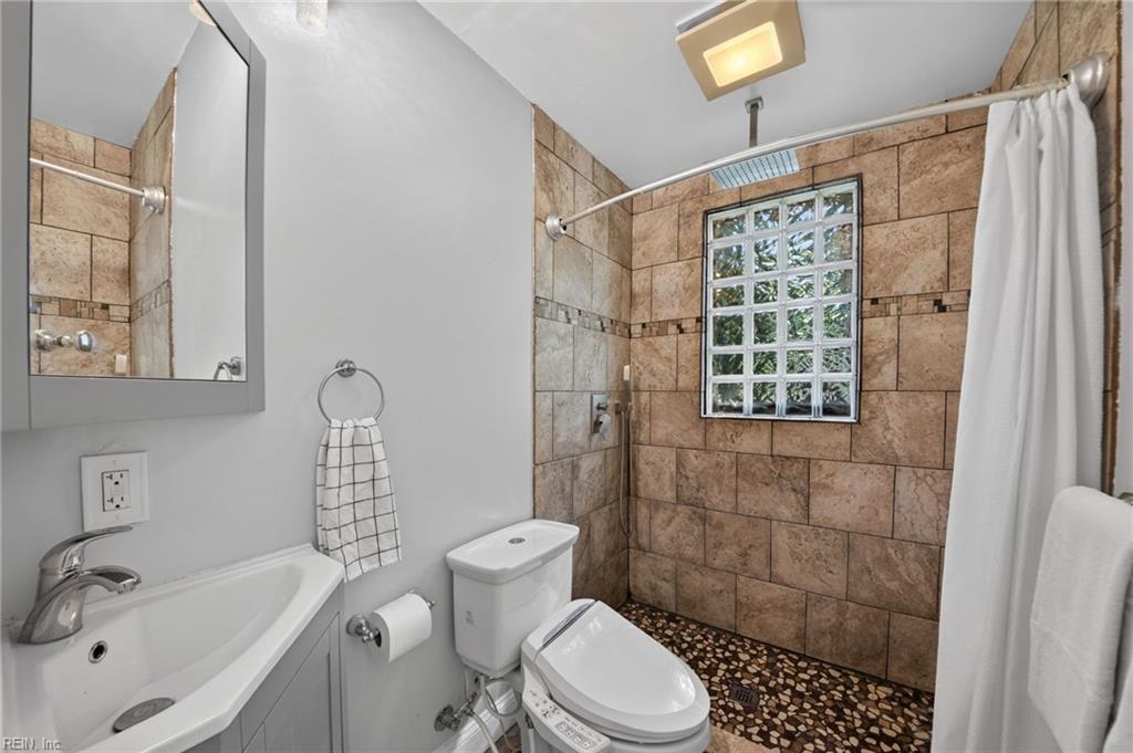 9434 Selby Pl Property Photo 12