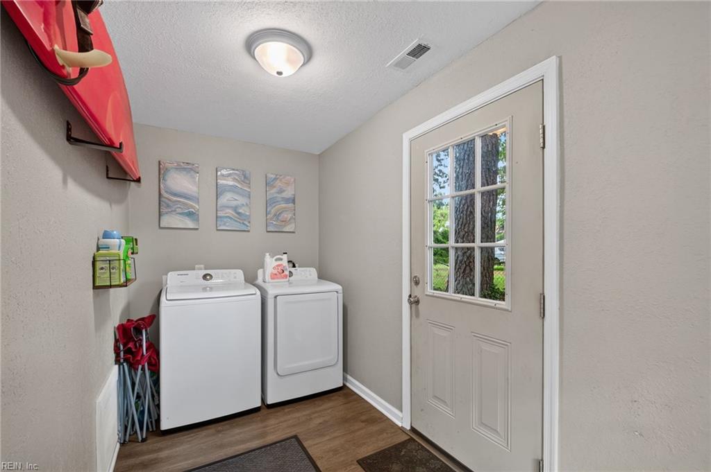 3835 Lenoir Cir Property Photo 19