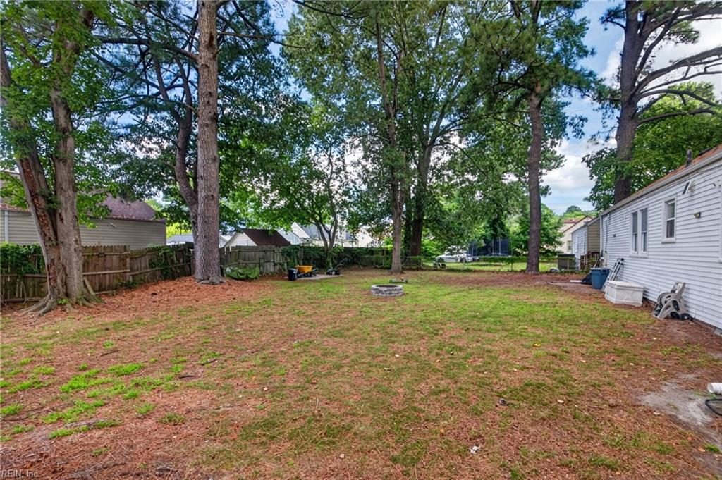 3835 Lenoir Cir Property Photo 34
