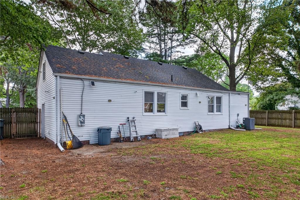 3835 Lenoir Cir Property Photo 36