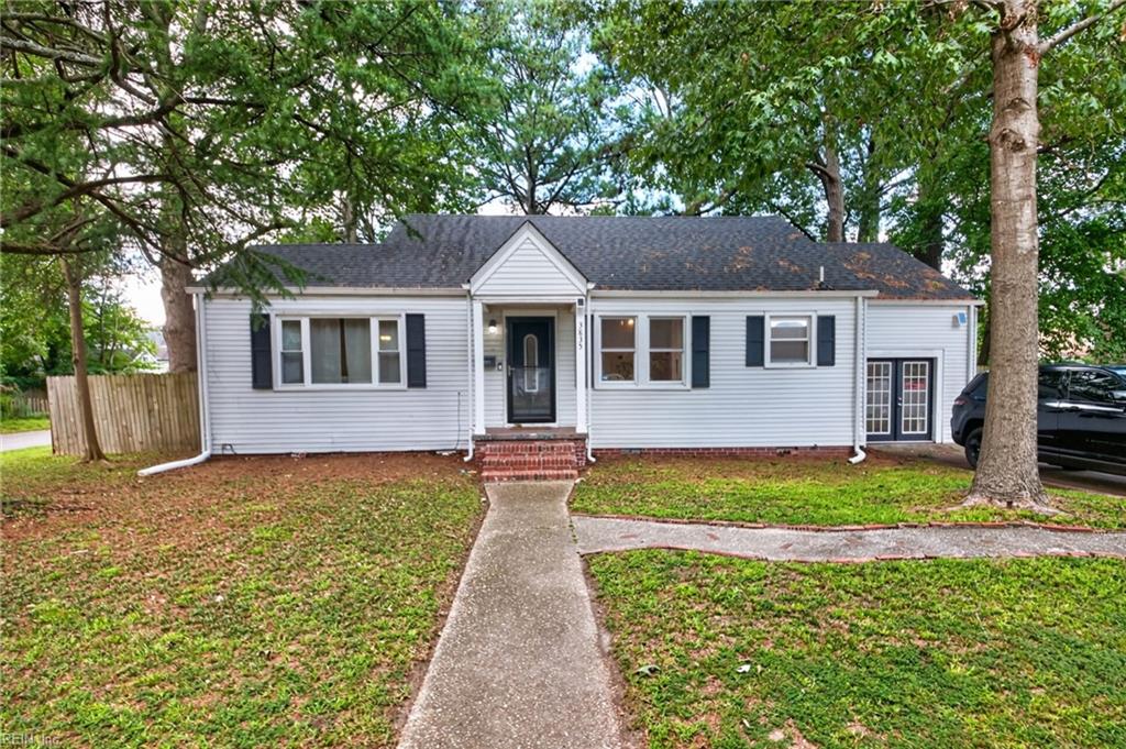 3835 Lenoir Cir Property Photo 37