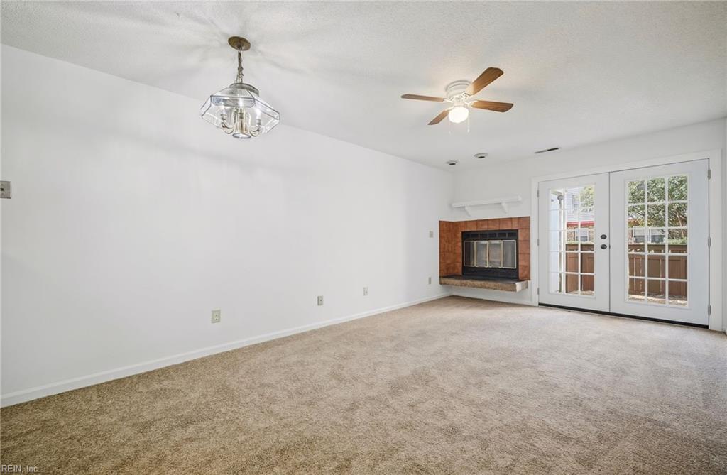 1013 Saint Andrews Way Property Photo 8