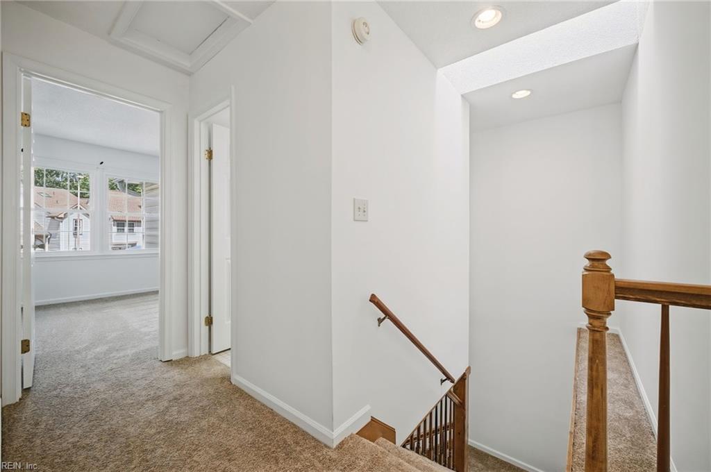 1013 Saint Andrews Way Property Photo 17