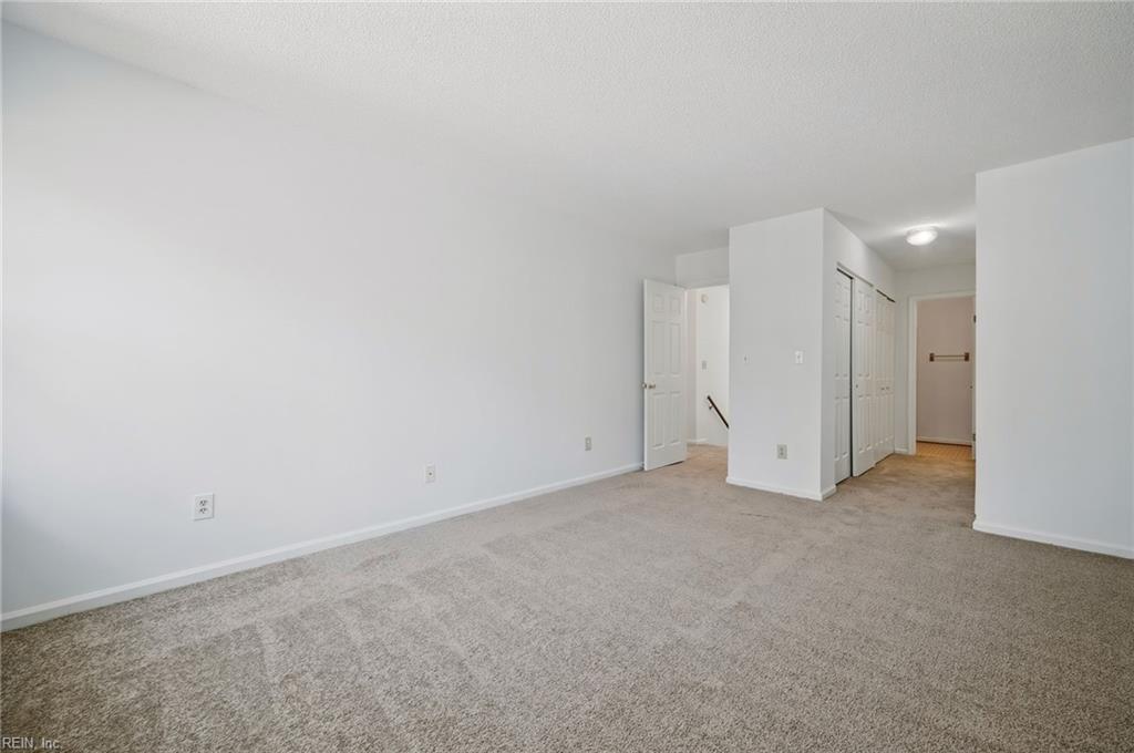 1013 Saint Andrews Way Property Photo 20