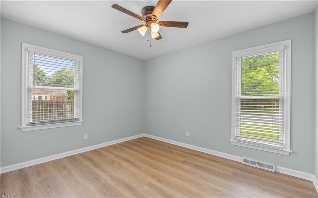 631 Luray Ter Property Photo 13