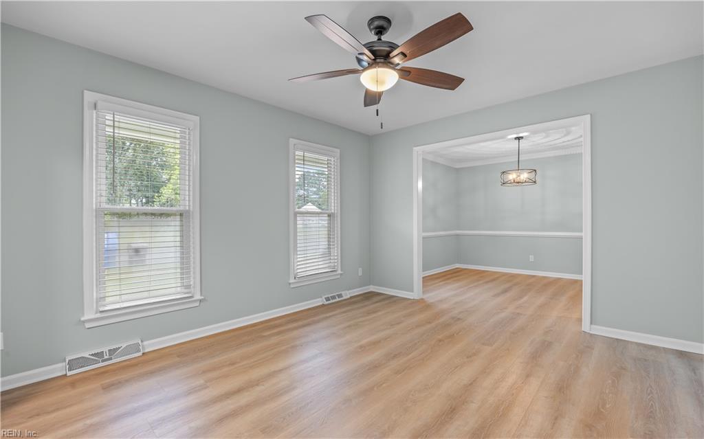631 Luray Ter Property Photo 15