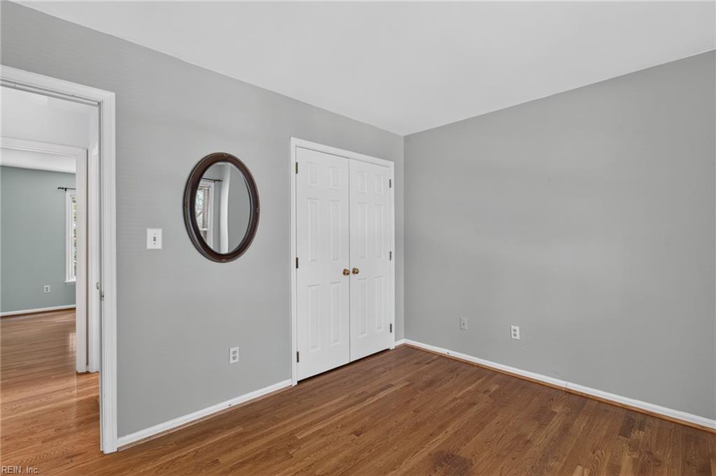 305 Clipper Creek Ln Property Photo 27
