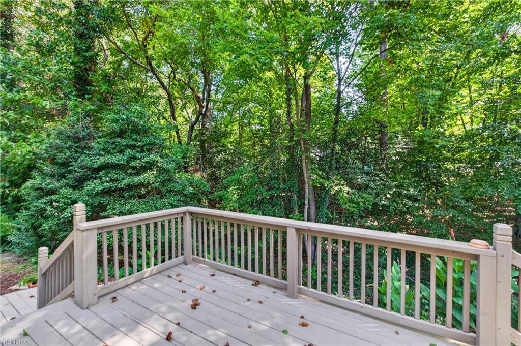 305 Clipper Creek Ln Property Photo 43