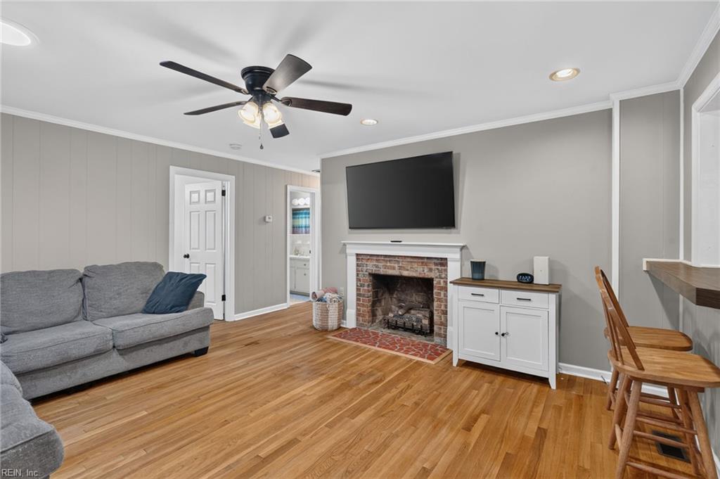 607 Beacon Ct Property Photo 10