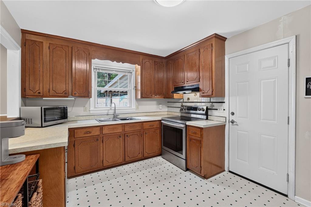 607 Beacon Ct Property Photo 13