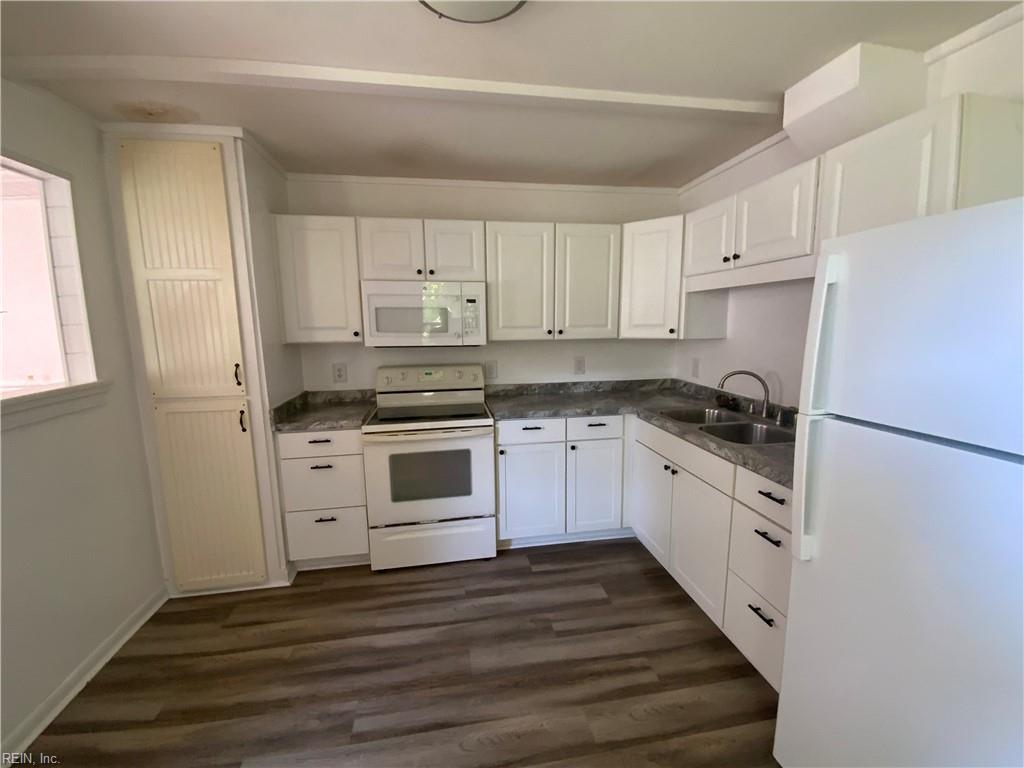 35 Phelps CIR Property Photo 1