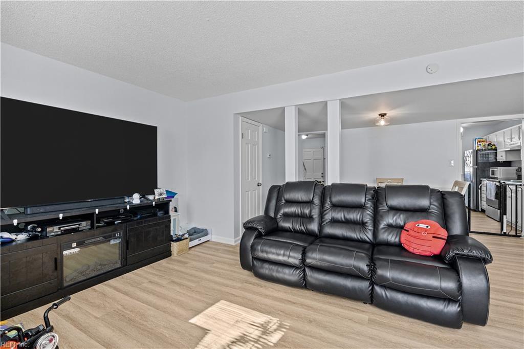 3608 Harbinger Rd Property Photo 3