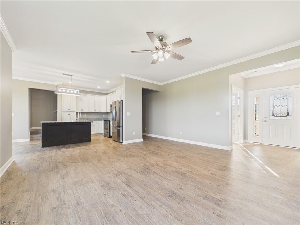 503 Spinnaker St Property Photo 9