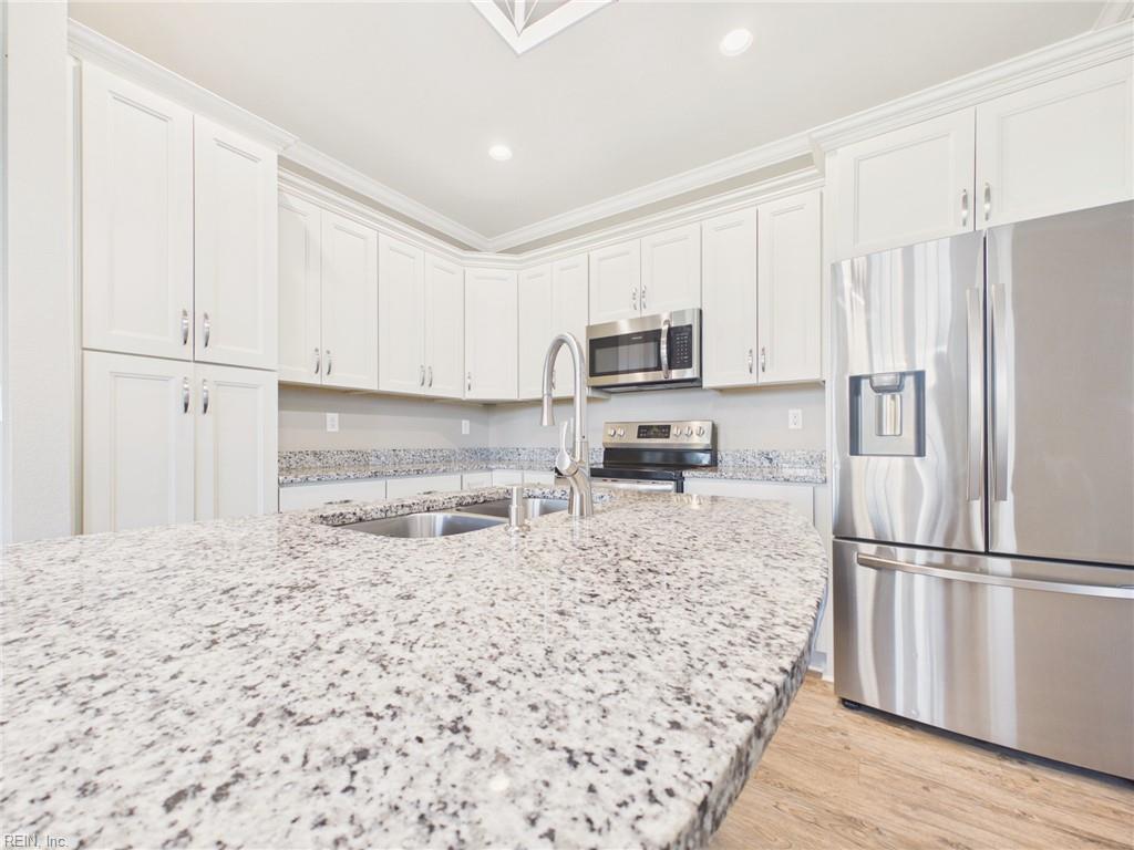 503 Spinnaker St Property Photo 10