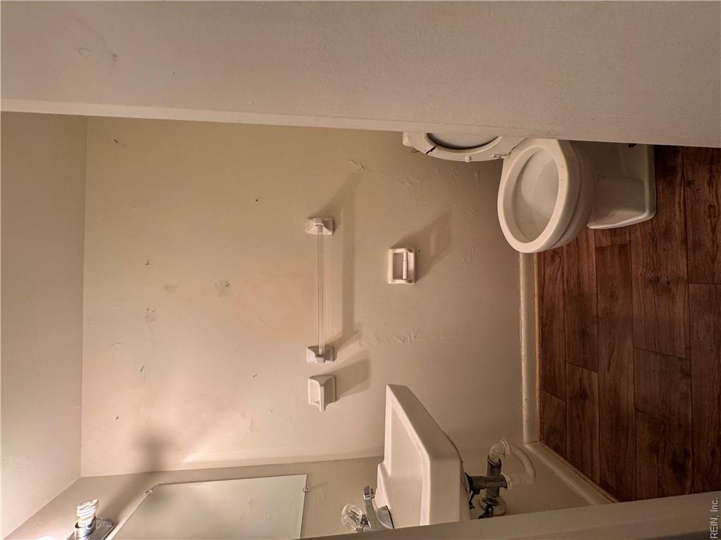 5670 Caxton Ct Property Photo 4