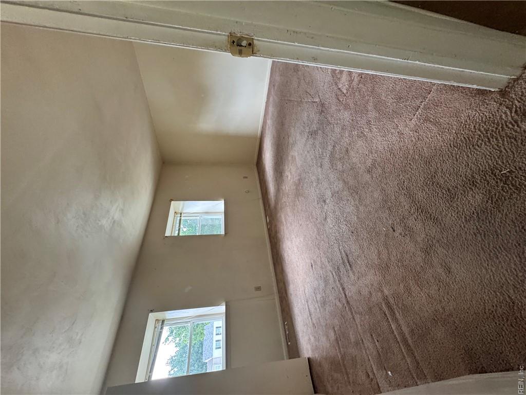 5670 Caxton Ct Property Photo 5