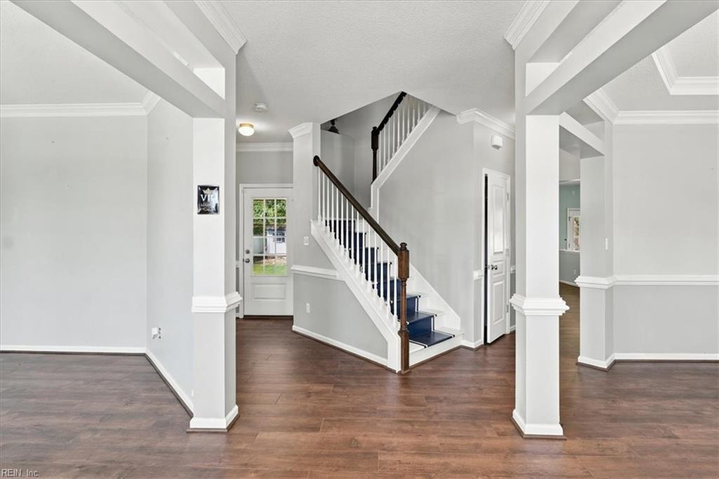 952 Checkerspot Way Property Photo 3