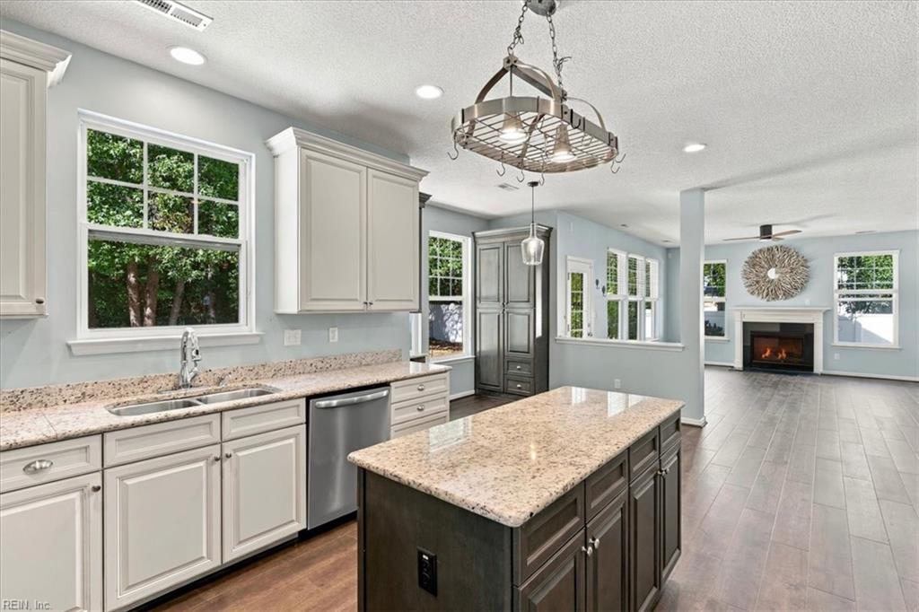 952 Checkerspot Way Property Photo 17
