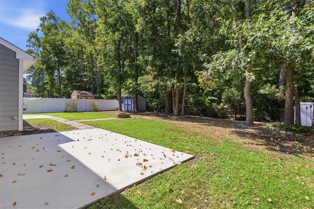 952 Checkerspot Way Property Photo 44