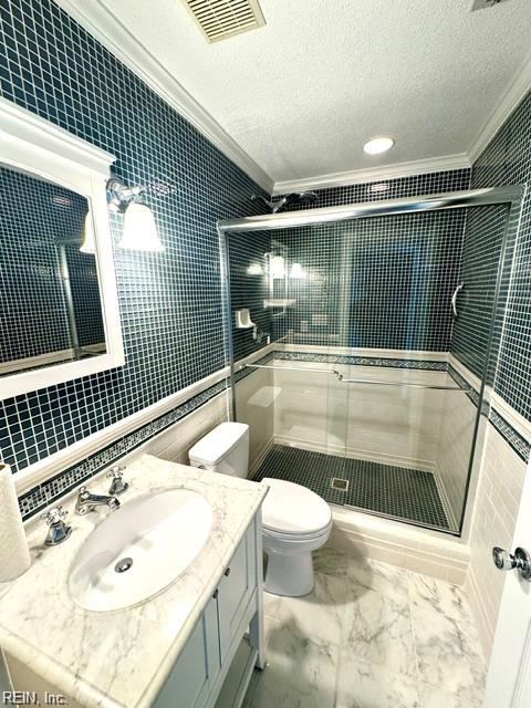 317 Caspian Ave Property Photo 16