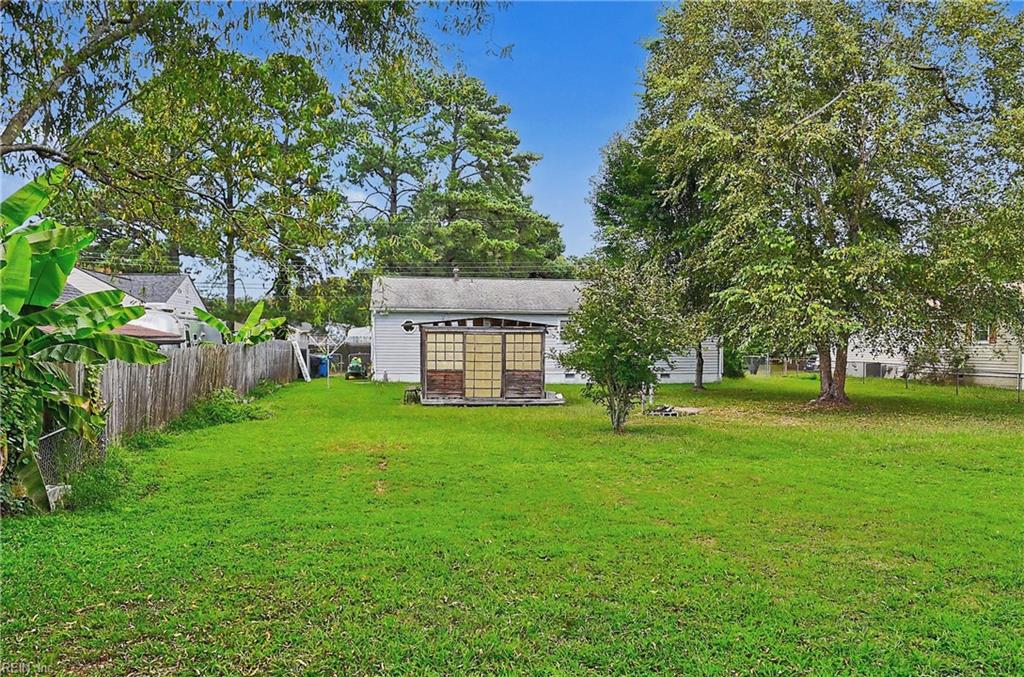 2905 Pinewood Dr Property Photo 10