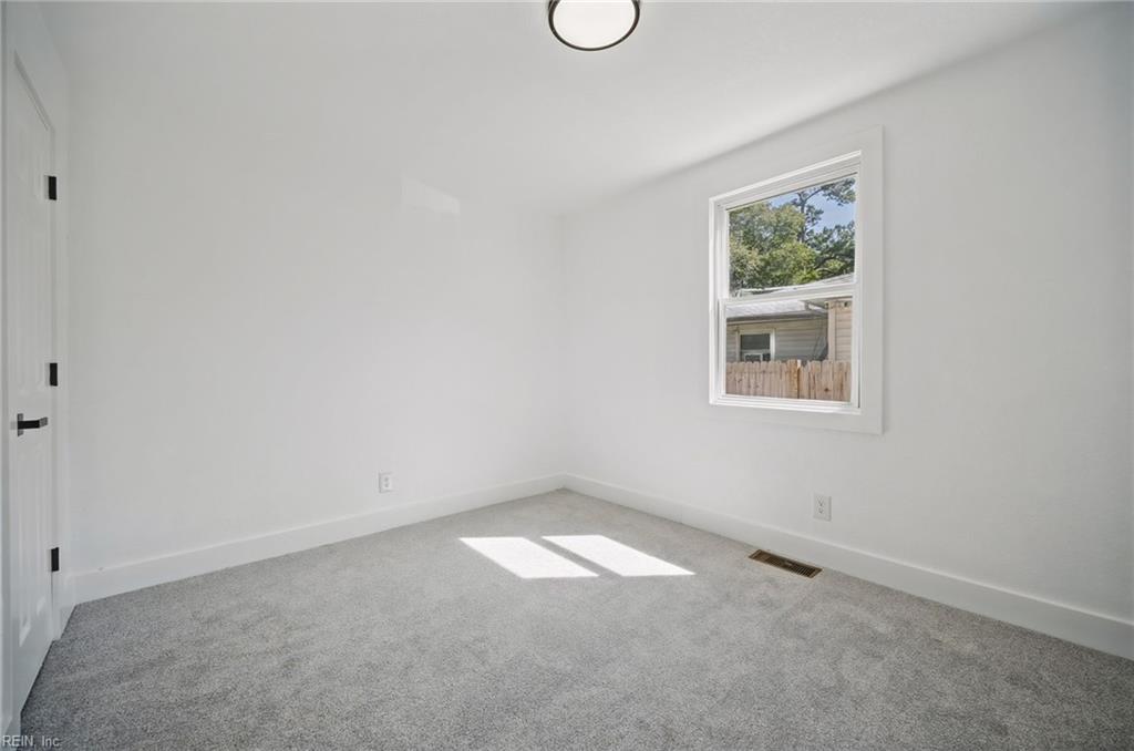 6524 Hudson Ave Property Photo 24